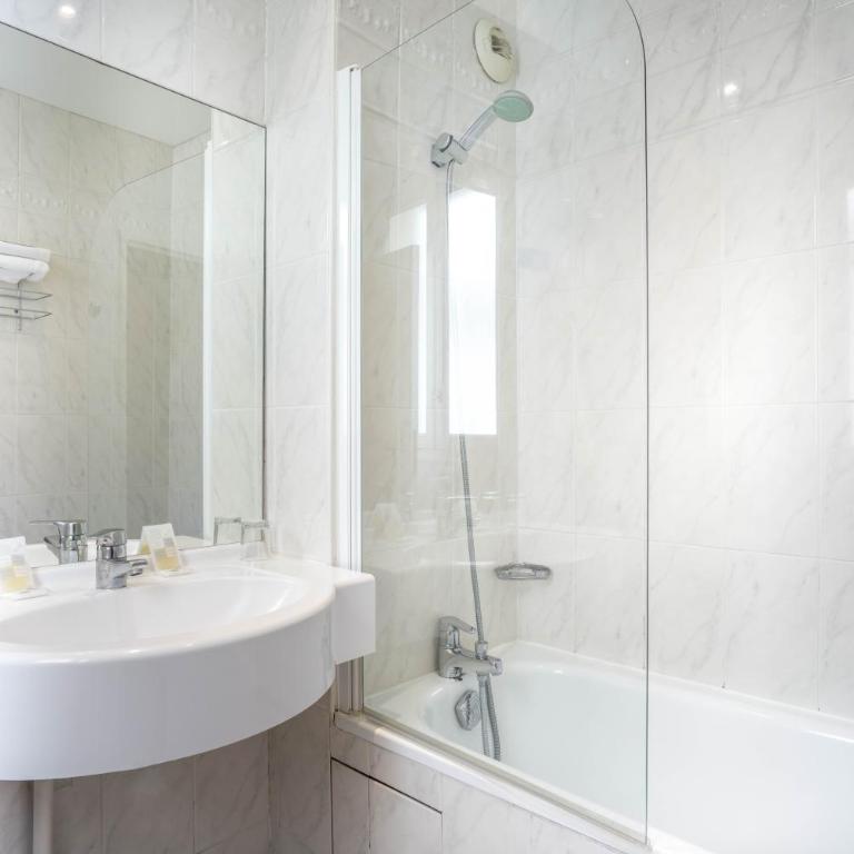 Hotel Delambre - Superior Double Room - 8