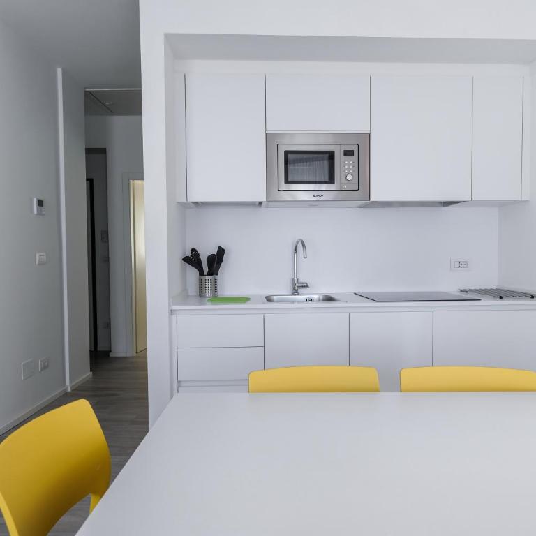 Bertamini Apartments - Apartment mit 2 Schlafzimmern, Terrasse und Seeblick - 1