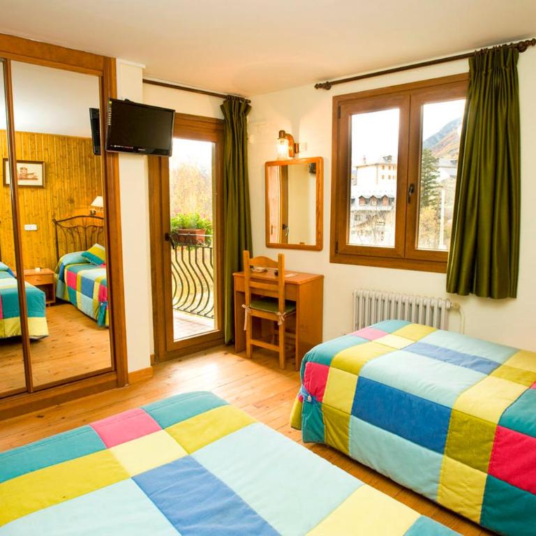 Hotel Llibrada - Habitación Doble - 1 o 2 camas - 1