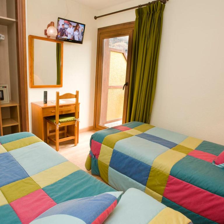 Hotel Llibrada - Habitación Doble - 1 o 2 camas - 3
