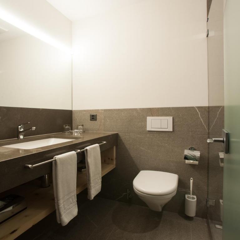 Hotel Albris - Comfort Doppelzimmer mit Balkon - 3