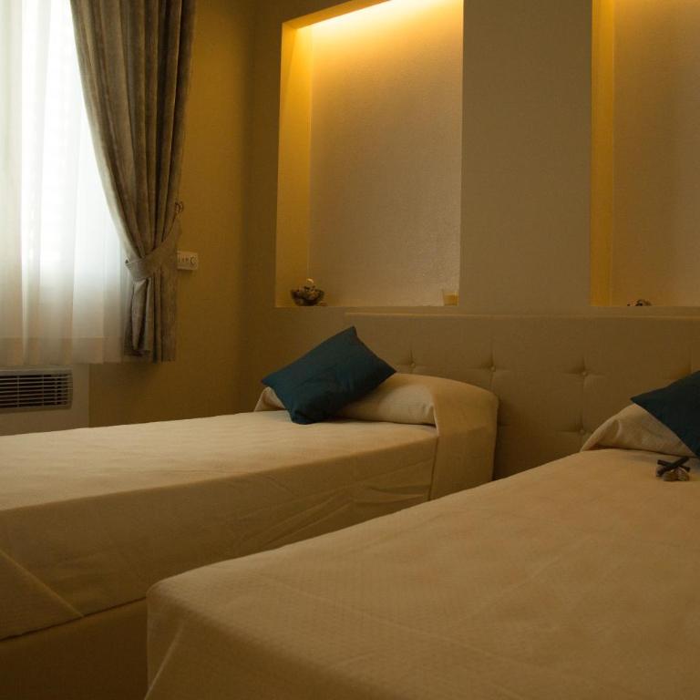 Charm Holiday - Casa Vacanze con Patio - 23