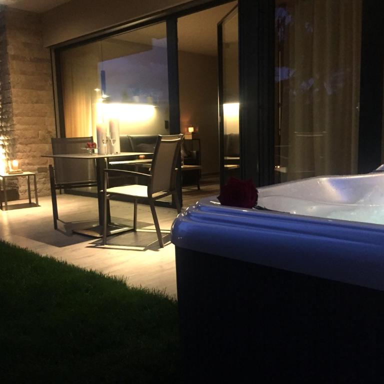 Haus Gregori Modern & Central Stay in Vineyard with Rooftop & Served Breakfast - Appartamento Superior con Vasca Idromassaggio - 21