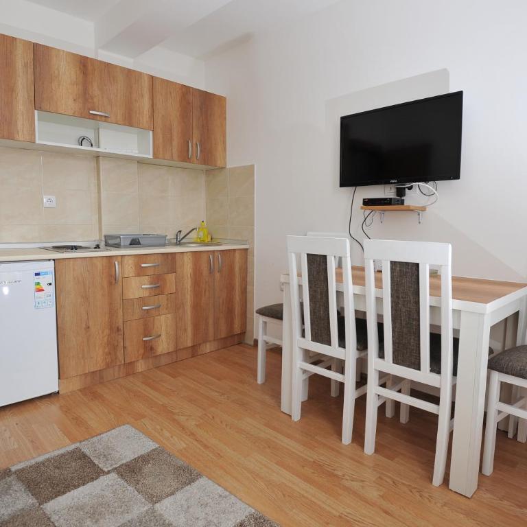 Dobricin Konak Apartmani - Two-Bedroom Apartment - 8