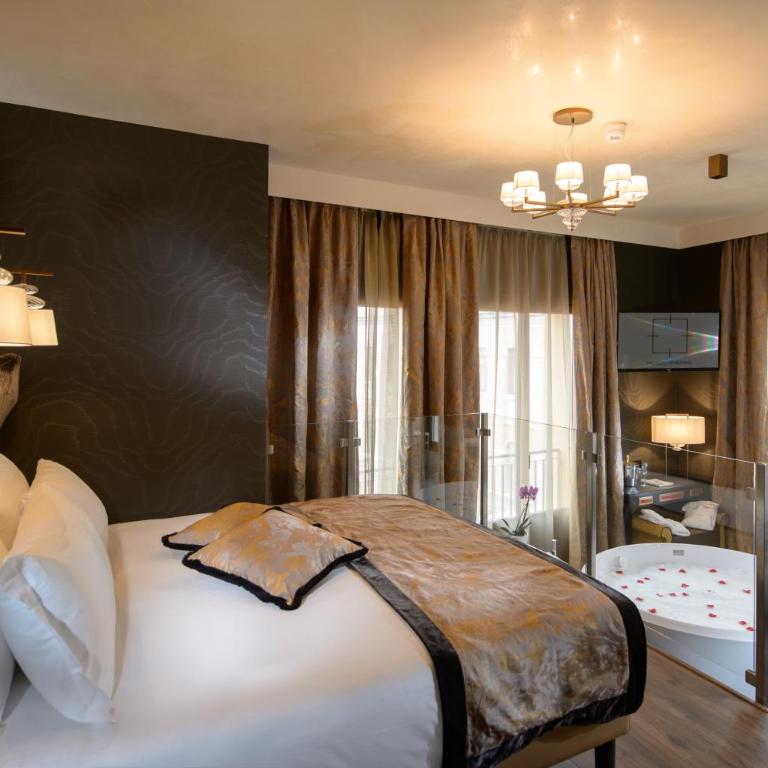 Palazzo Veneziano - Venice Collection - Junior Suite Angolare con Vasca Idromassaggio e Vista Canale - 2