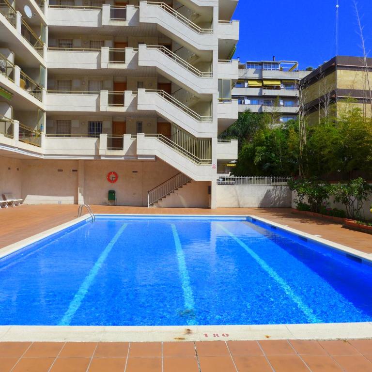 Rentalmar Decathlon - One-Bedroom Apartment - 13