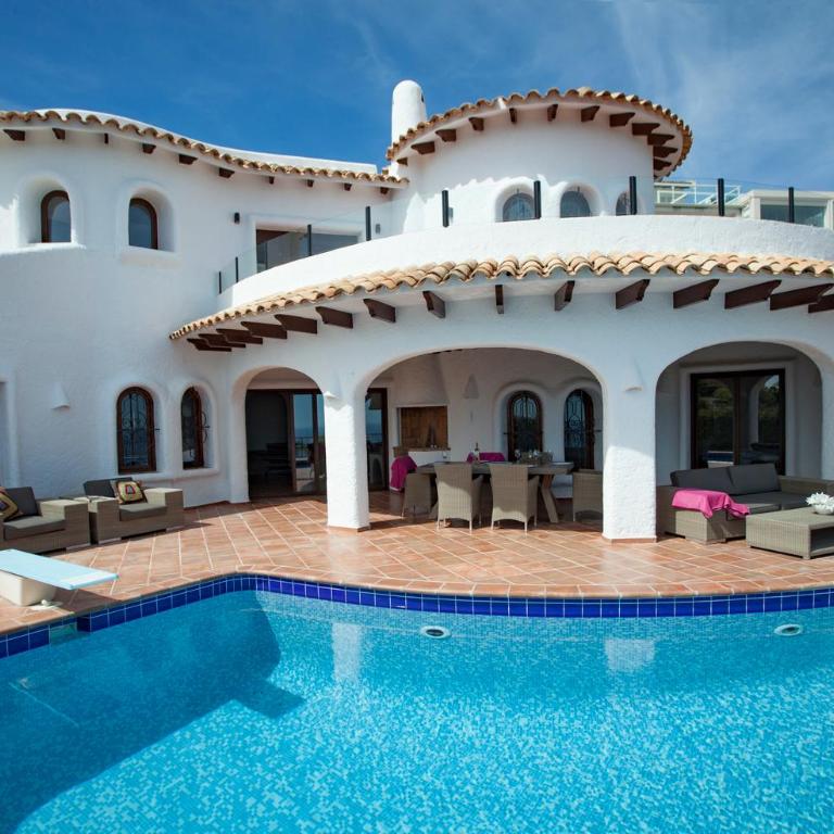 Lola - Villa - 1