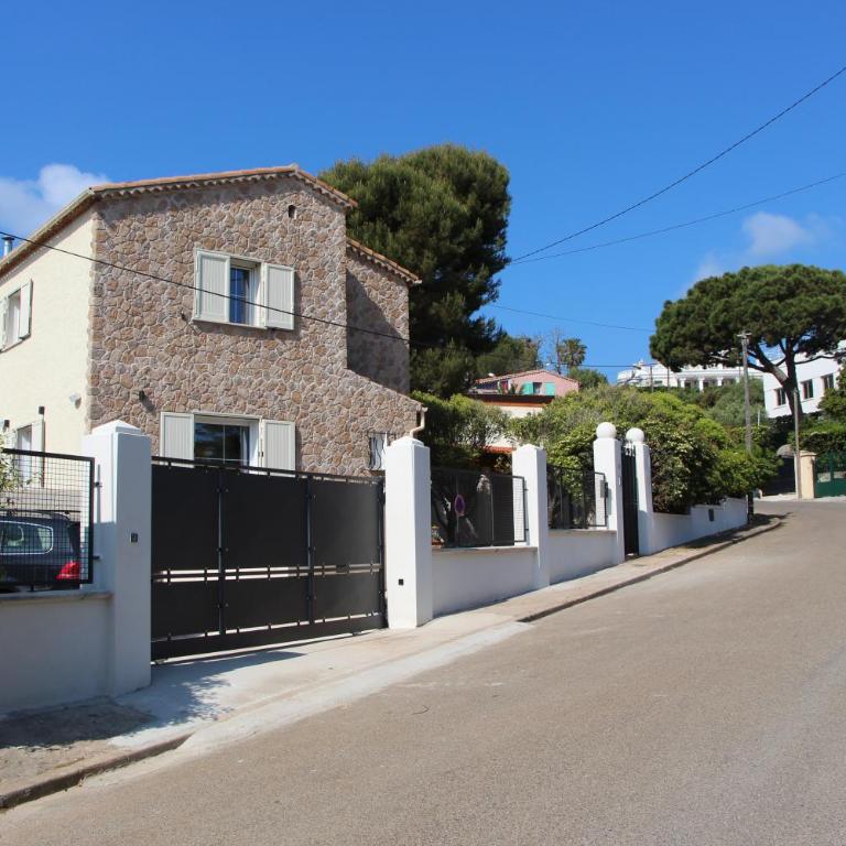 B&B Bessy 10 - Chambre Double avec Salle de Bains Privative - 1
