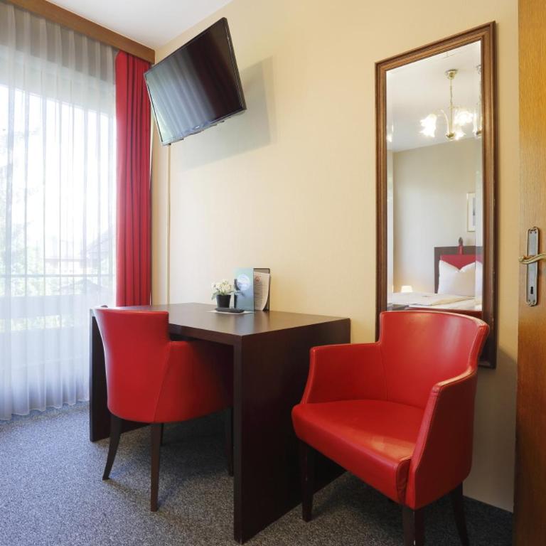Alpen.Adria.Stadthotel - Doppelzimmer mit Balkon - 8