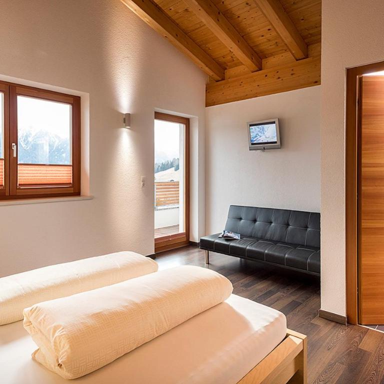 Bella Vista Apart - Four-Bedroom Apartment with Terrace - 10