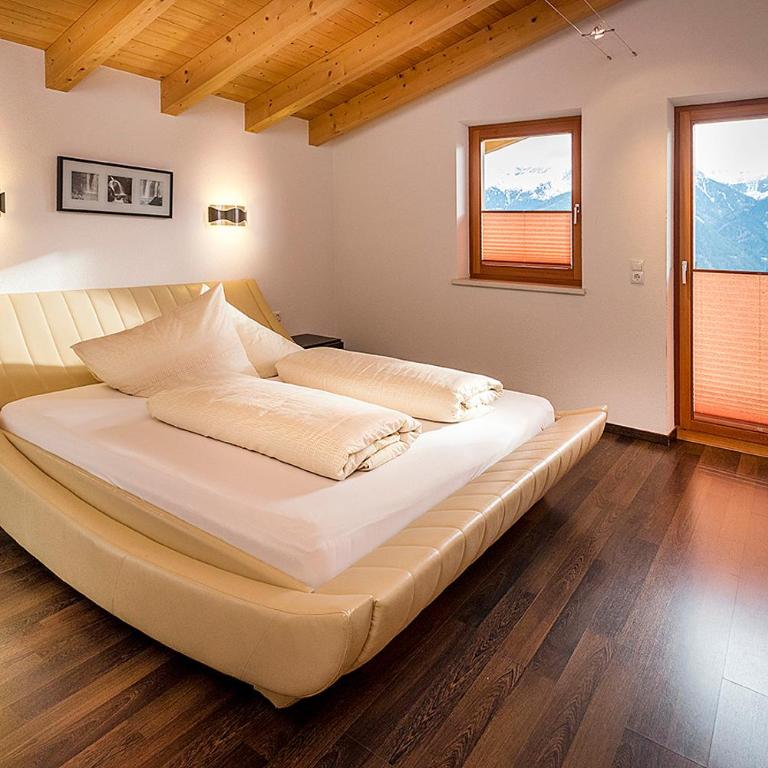 Bella Vista Apart - Four-Bedroom Apartment with Terrace - 12