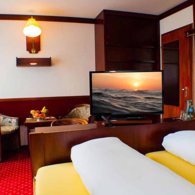 Kurhotel Wiedenmann - Doppelzimmer mit Balkon - 5