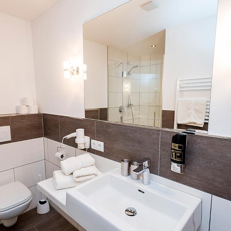 Bella Vista Apart - Three-Bedroom Apartment with Terrace - 6