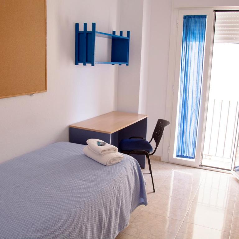 Residencia Universitaria Cadiz Centro - Habitación Individual con baño compartido - 7