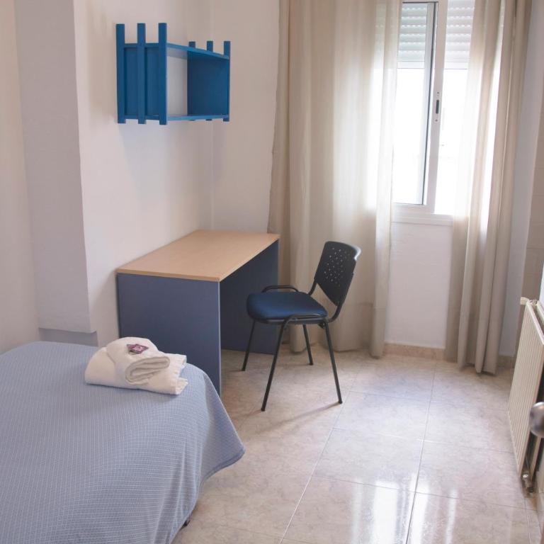 Residencia Universitaria Cadiz Centro - Habitación Individual con baño compartido - 5