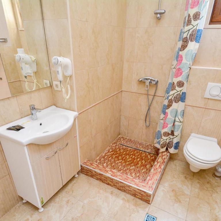 Bocche di Cattaro Studios - Studio with Garden View - 6