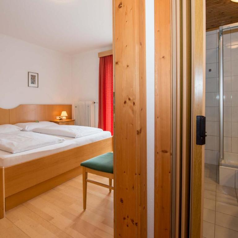 Hotel Lipeter & Bergheimat - Doppelzimmer mit Balkon - 1