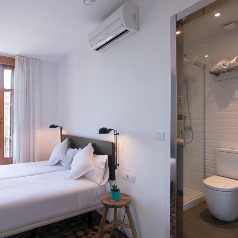 Som Nit Triomf - Triple Room - 9