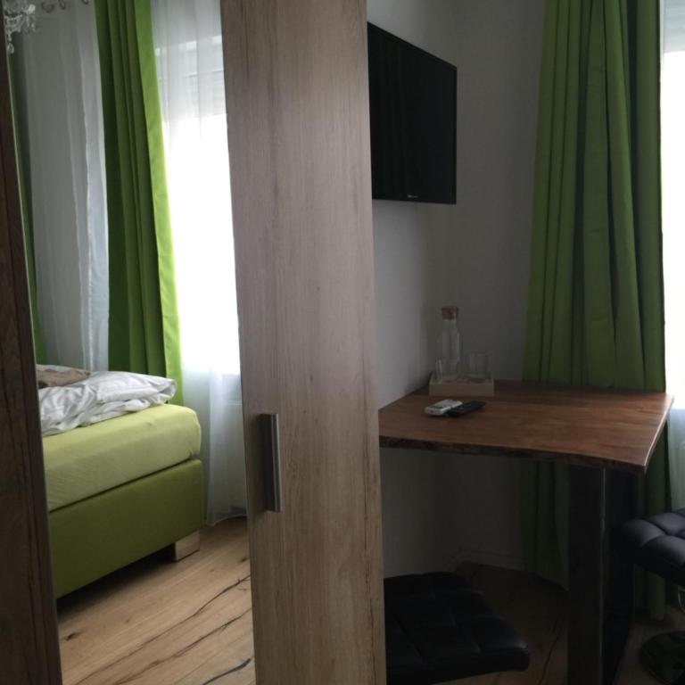 Enjoyit Rooms - Kleines Doppelzimmer mit kleinem Bett - 6