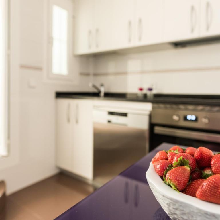 Apartamentos Madrid XXXIII - Alojamiento de Temporada - Deluxe Apartment - 14