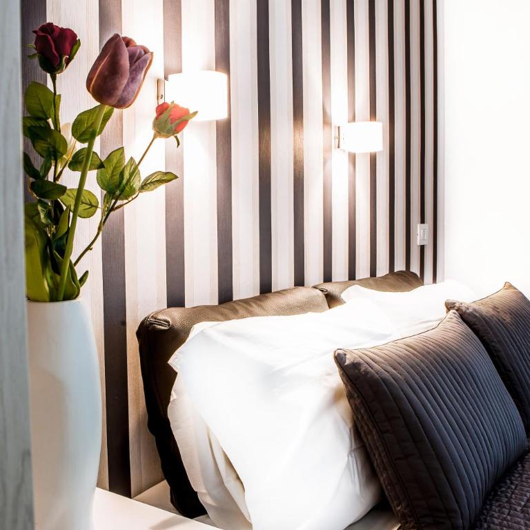 Venere Rooms - Camera Matrimoniale con Bagno Privato - 3