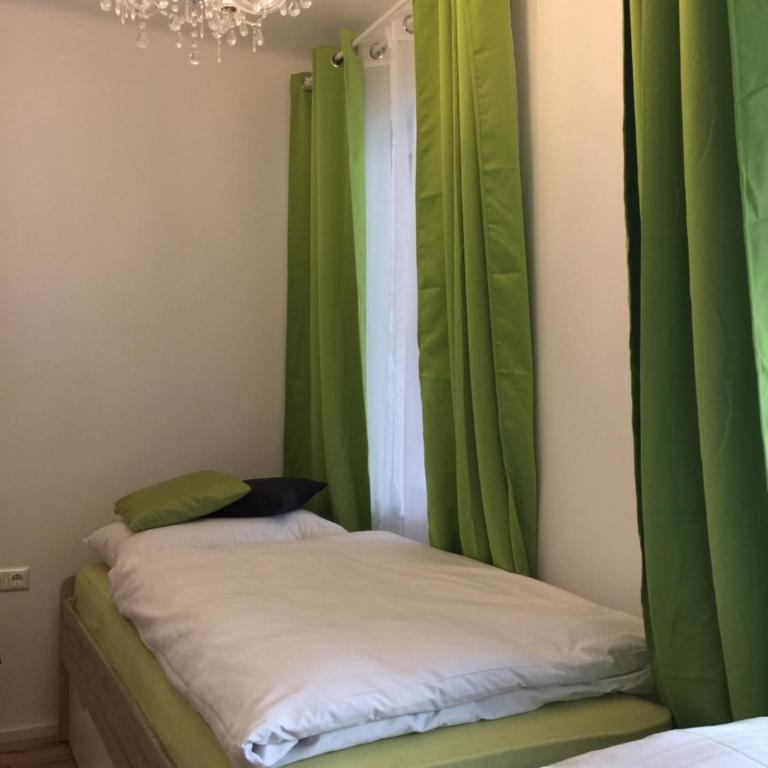 Enjoyit Rooms - Kleines Zweibettzimmer - 1