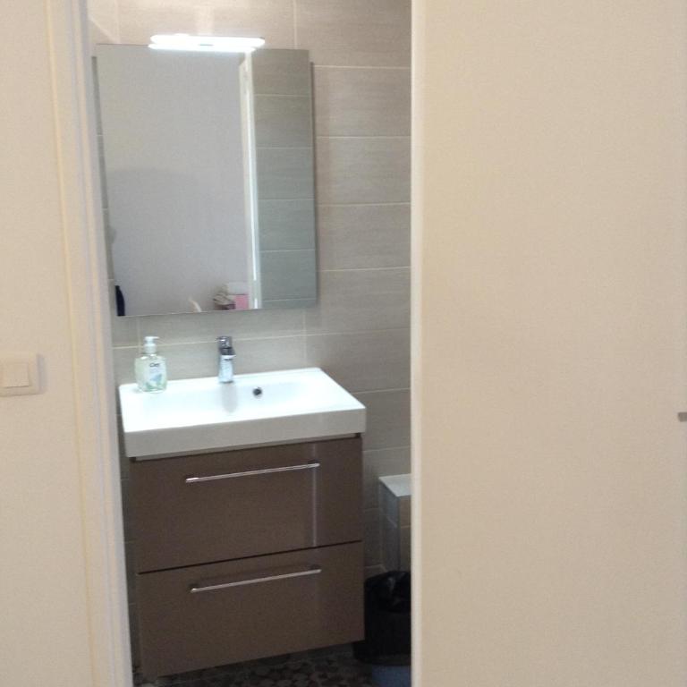 Hôtel Richard - Chambre Double avec Salle de Bains Privative - 3