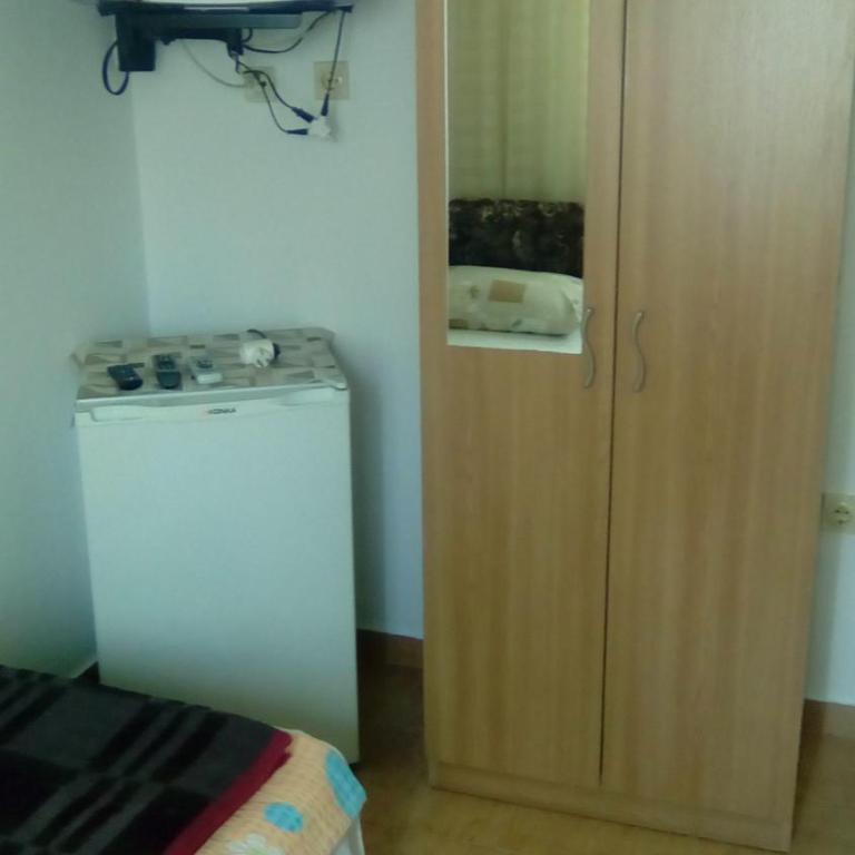 Apartments Circle Olive - Budget Double or Twin Room - 2
