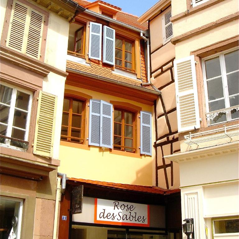 Sous les Tilleuls PARKING HYPERCENTRE 4-6 Personnes - Apartment mit 2 Schlafzimmern - 17