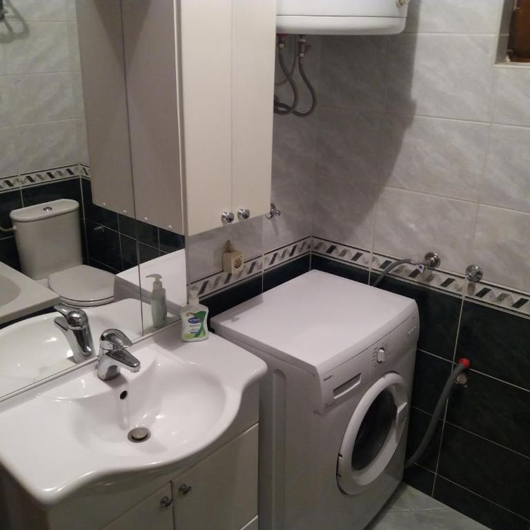 Guest House Majstorovic - Apartman - 7