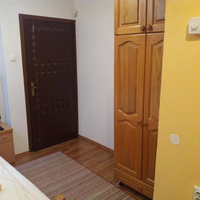 Guest House Majstorovic - Deluks Dvokrevetna Soba sa Bračnim Krevetom - 7