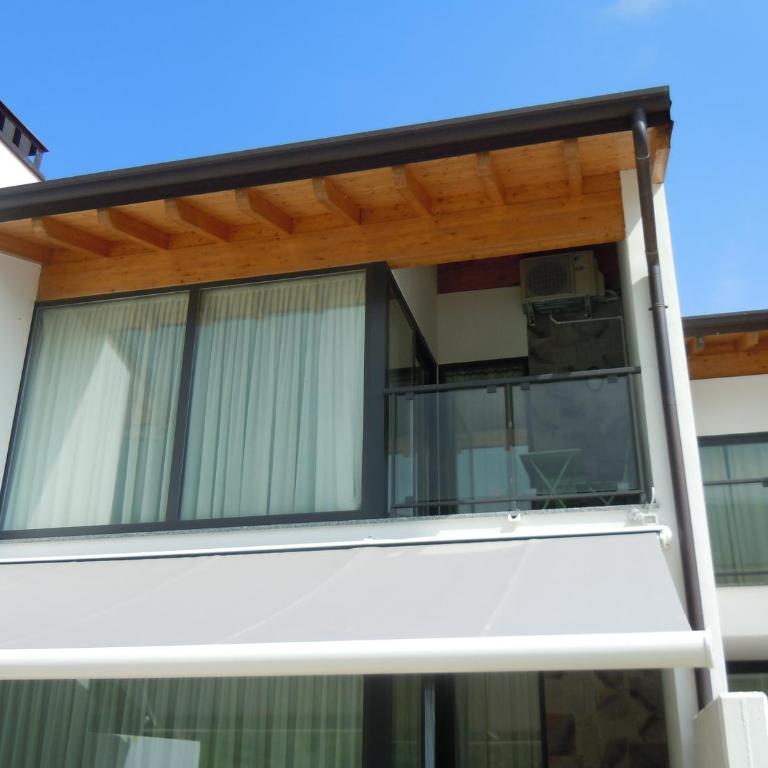 Casa Vigole - Two-Bedroom House with Balcony and Lake View - 52