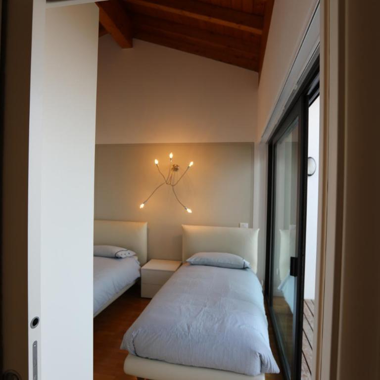 Casa Vigole - Two-Bedroom House with Balcony and Lake View - 32