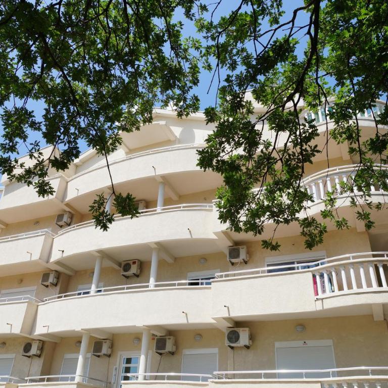 Apart Forte Roses Montenegro KO Buljarica - One-Bedroom Apartment - 2