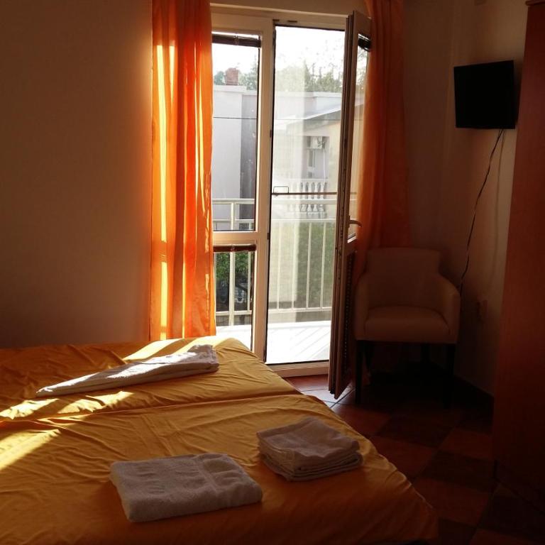 Apartments Katarina - Studio with Balcony and Sea View - 2