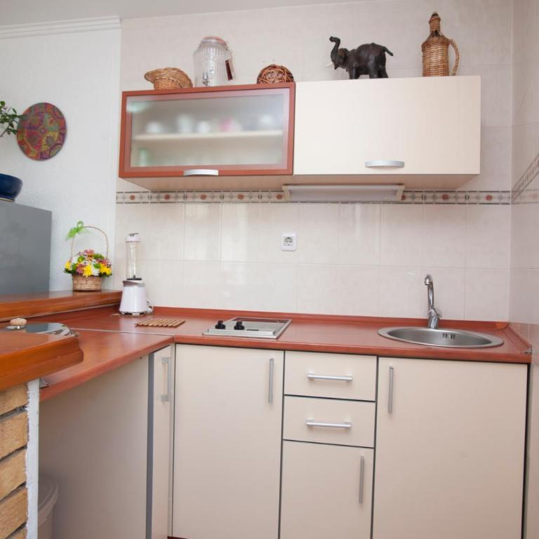 Guest House Medin - Deluxe Apartment - 12