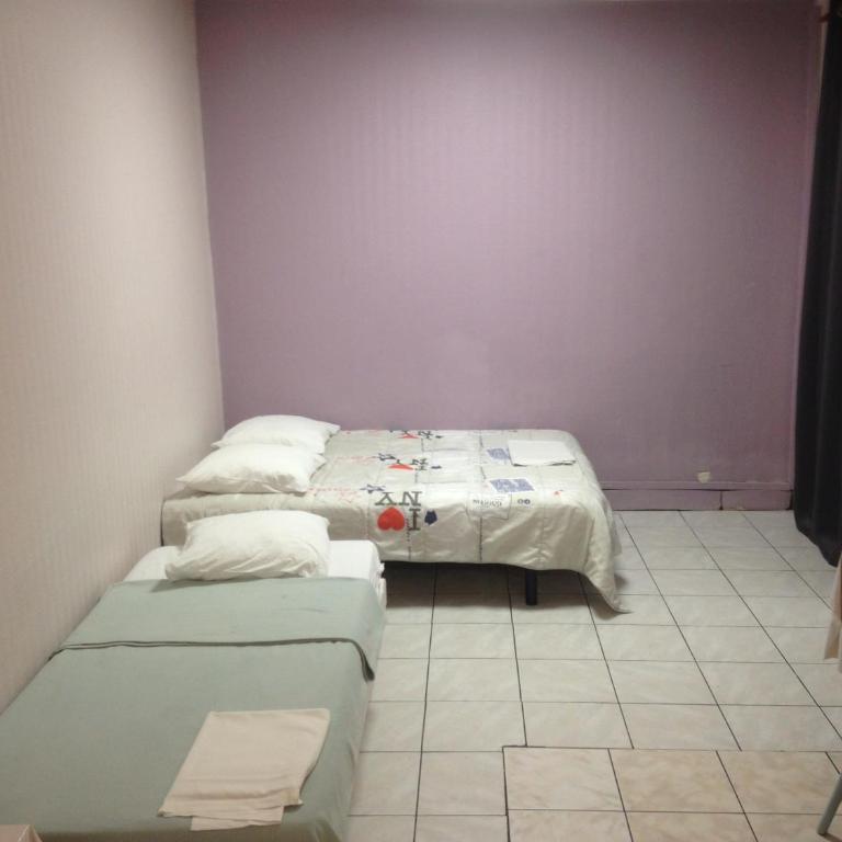 Hôtel Richard - Chambre Quintuple avec Salle de Bains Privative - 4