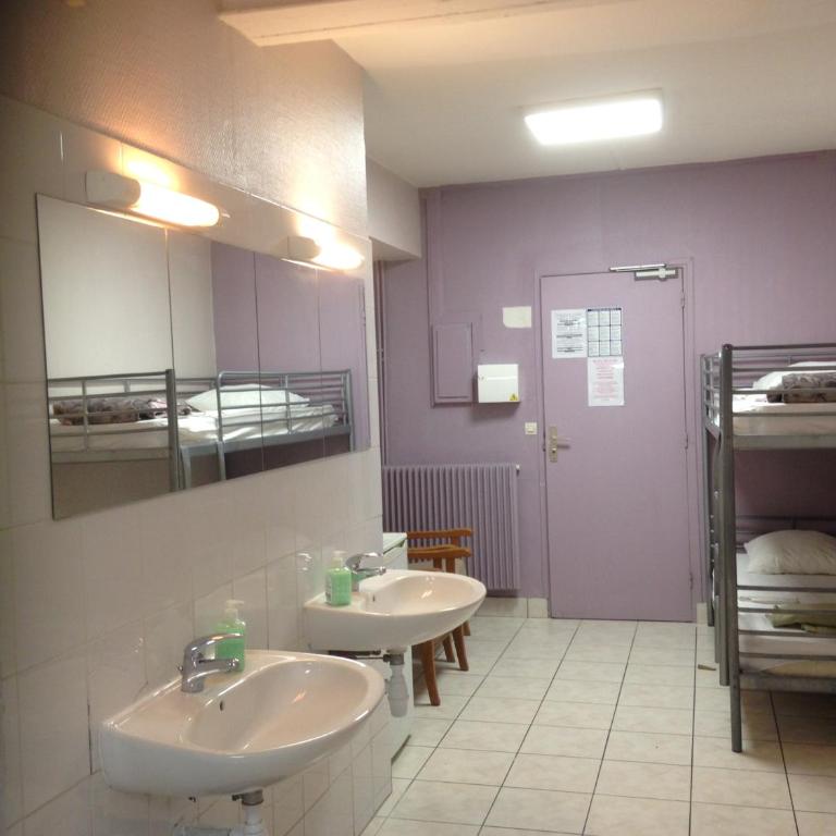 Hôtel Richard - Chambre Quintuple avec Salle de Bains Privative - 2