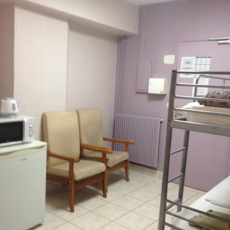 Hôtel Richard - Chambre Quintuple avec Salle de Bains Privative - 1