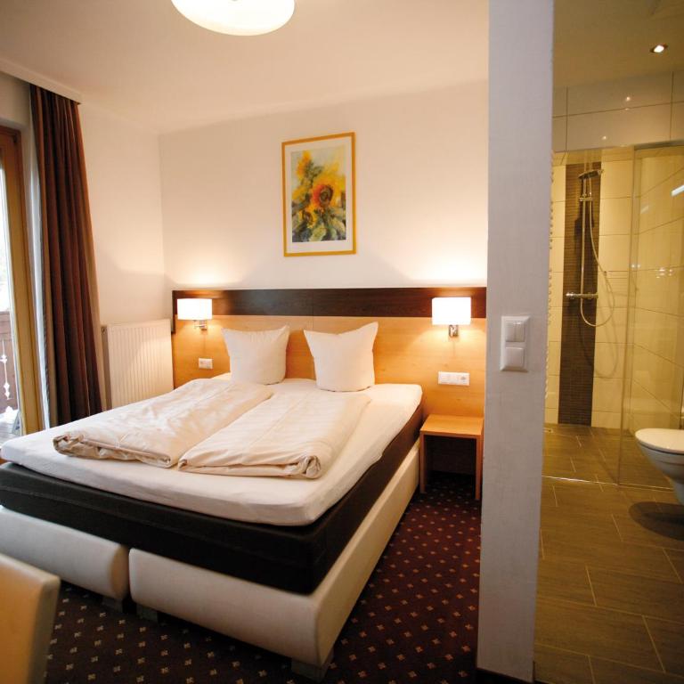 Hotel Diana - Doppelzimmer mit Balkon - 7