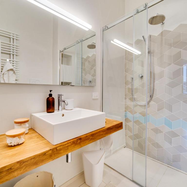 Beautiful designer apartment close to Pantheon - One-Bedroom Apartment - 13
