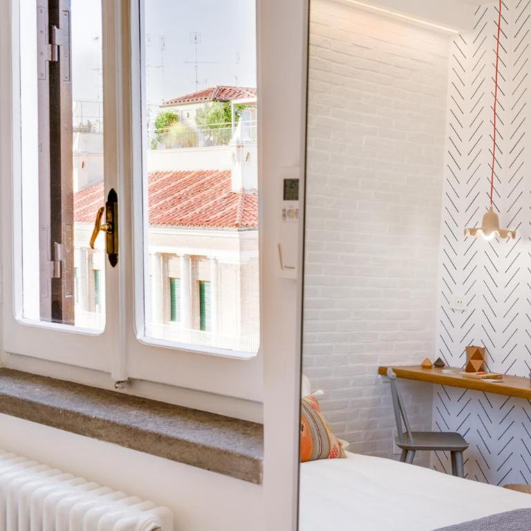 Beautiful designer apartment close to Pantheon - One-Bedroom Apartment - 23