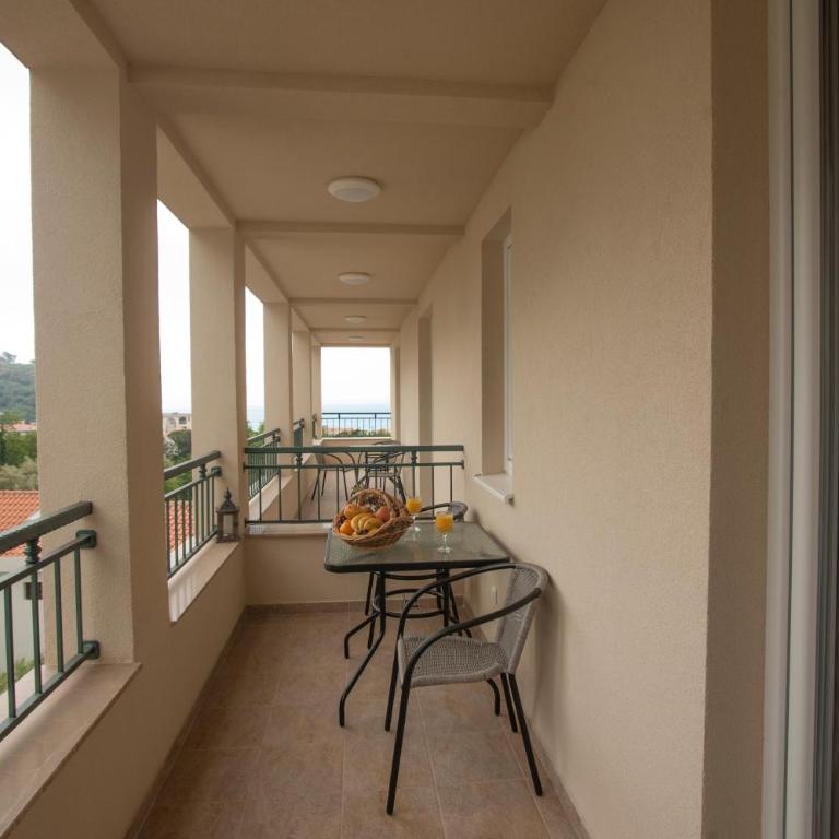 Guest House Medin - Deluxe Suite with Sea View - 9