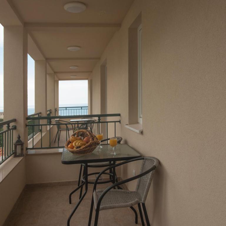 Guest House Medin - Deluxe Suite with Sea View - 10