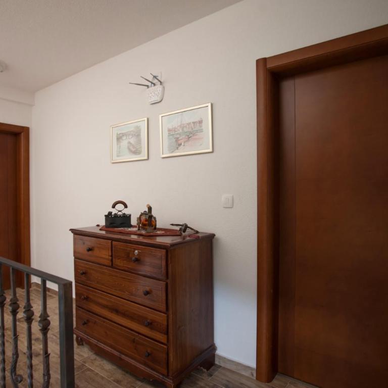 Guest House Medin - Deluxe Suite with Sea View - 2