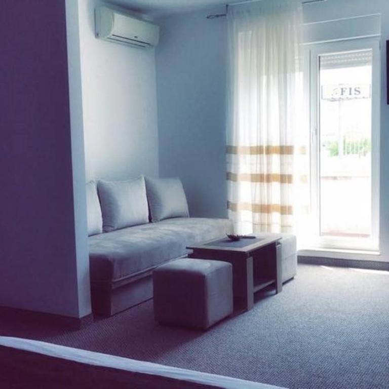 Motel Aura - Apartment with Balcony - 15