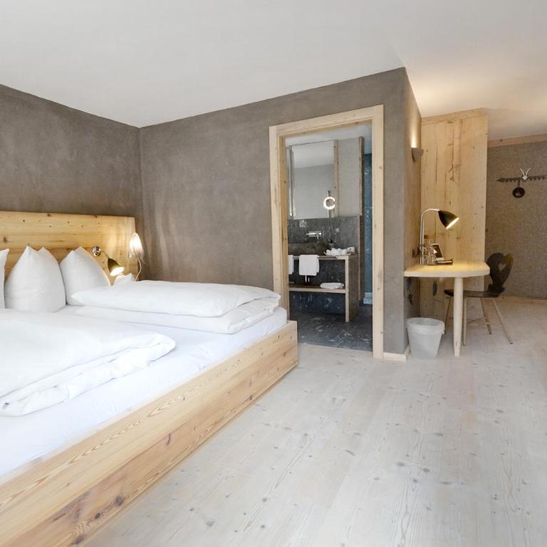 Staudacherhof in Garmisch-Partenkirchen I Blick aufs Zugspitzmassiv I einzigartige Bayurvida Küche - Superior Doppelzimmer im Nebengebäude - 3