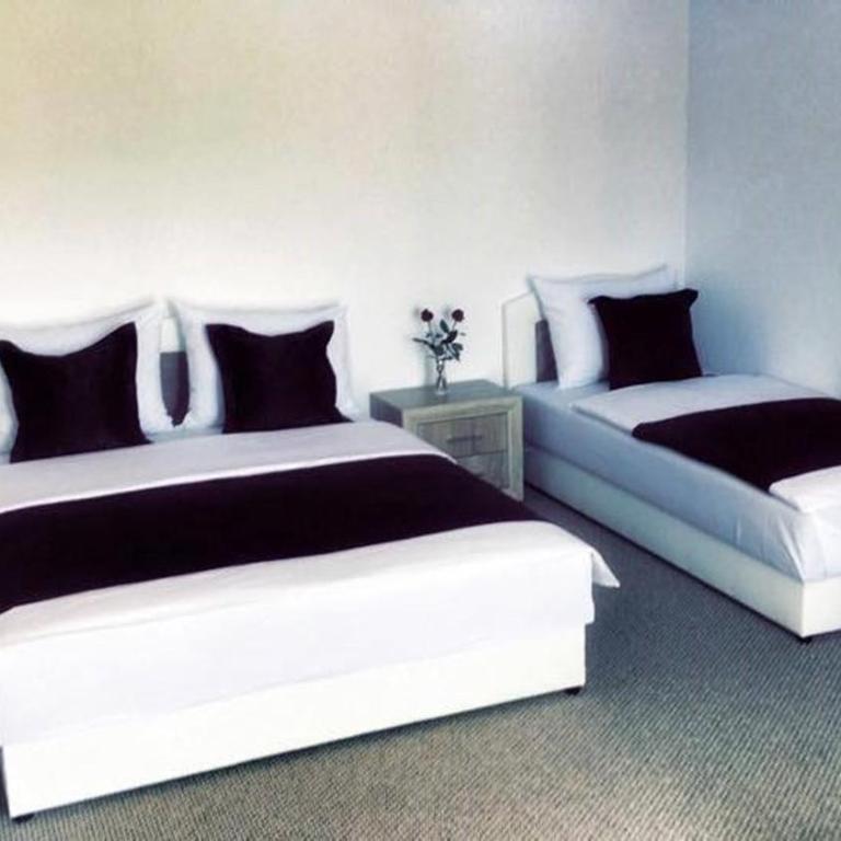 Motel Aura - Apartment with Balcony - 1