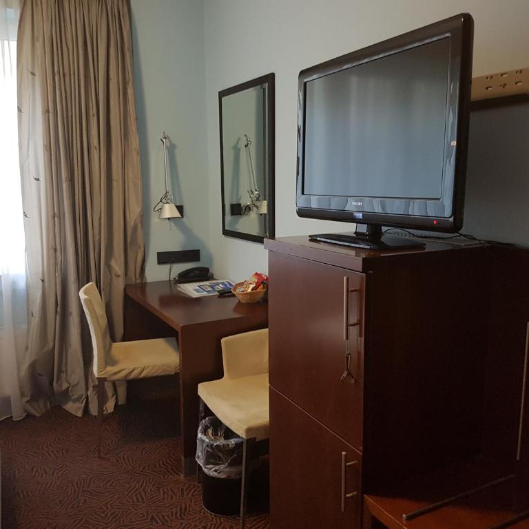 Belle Blue Zentrum - Zimmer mit Queensize-Bett - 6