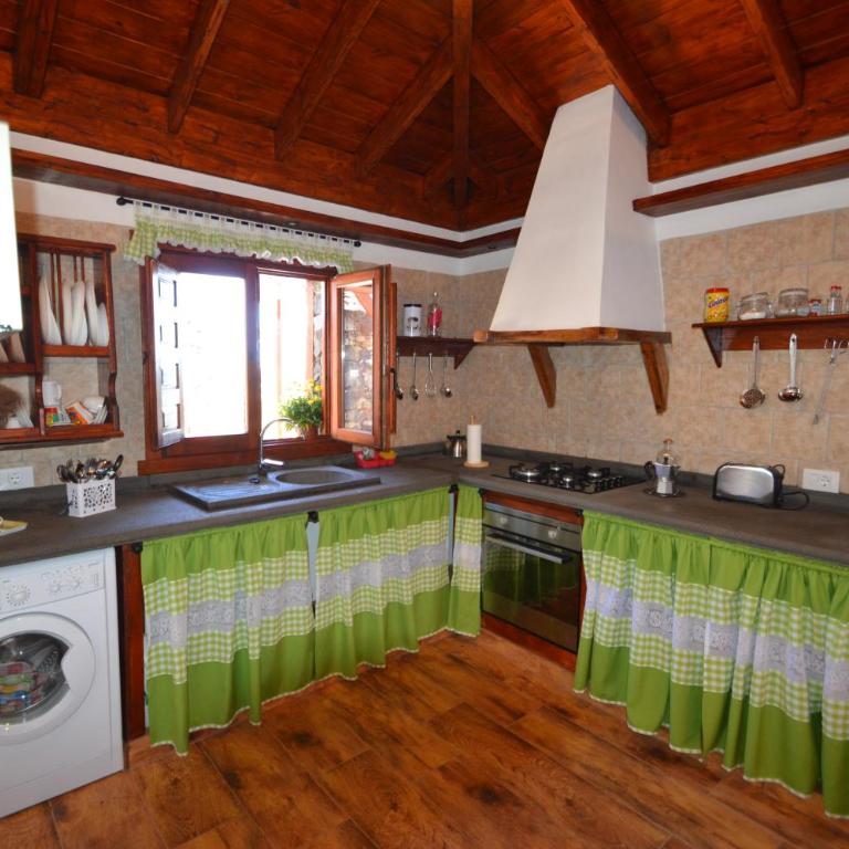 Casas Rurales Los Guinderos - Casa - 16